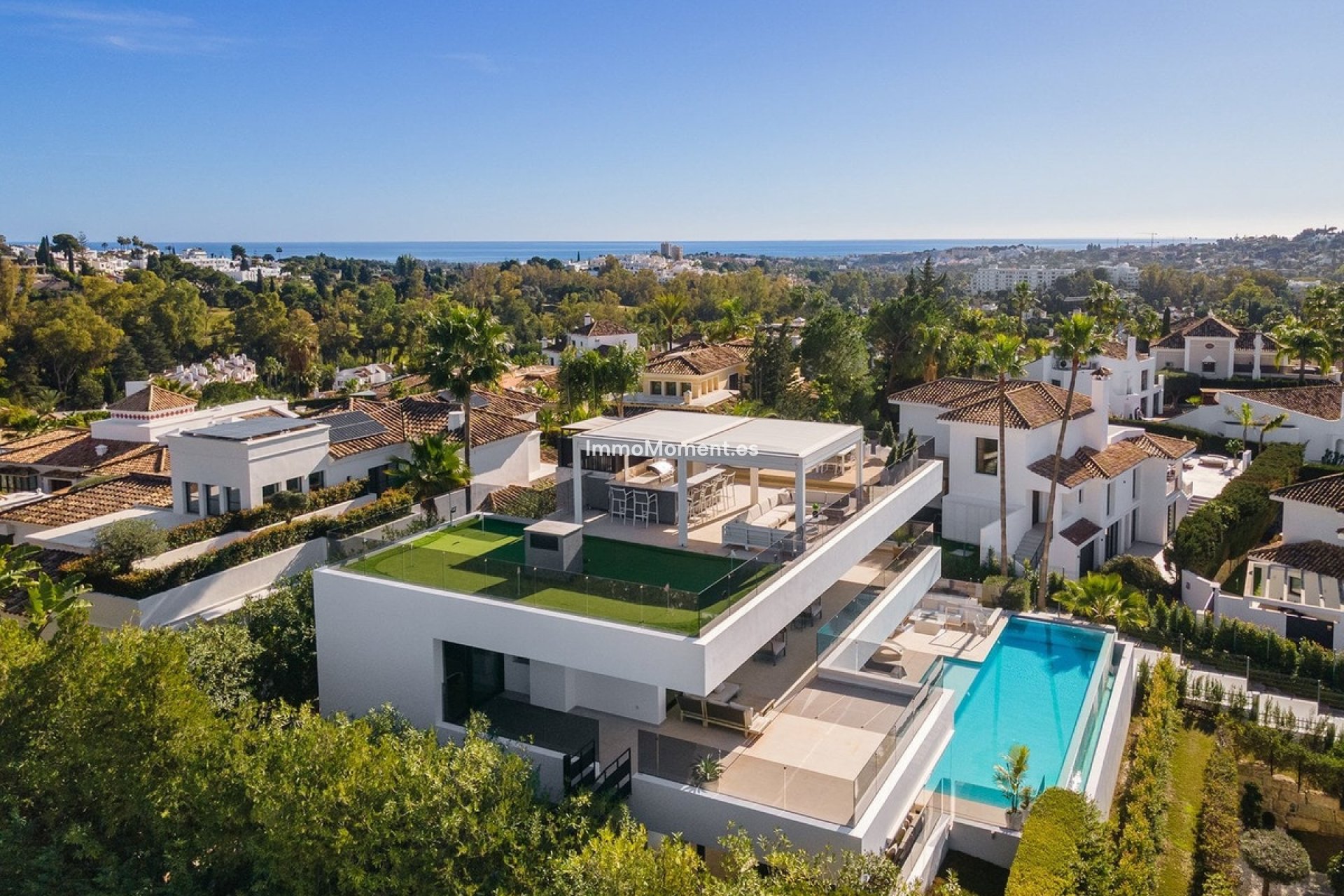Resale - Detached villa - Marbella - Nueva Andalucía