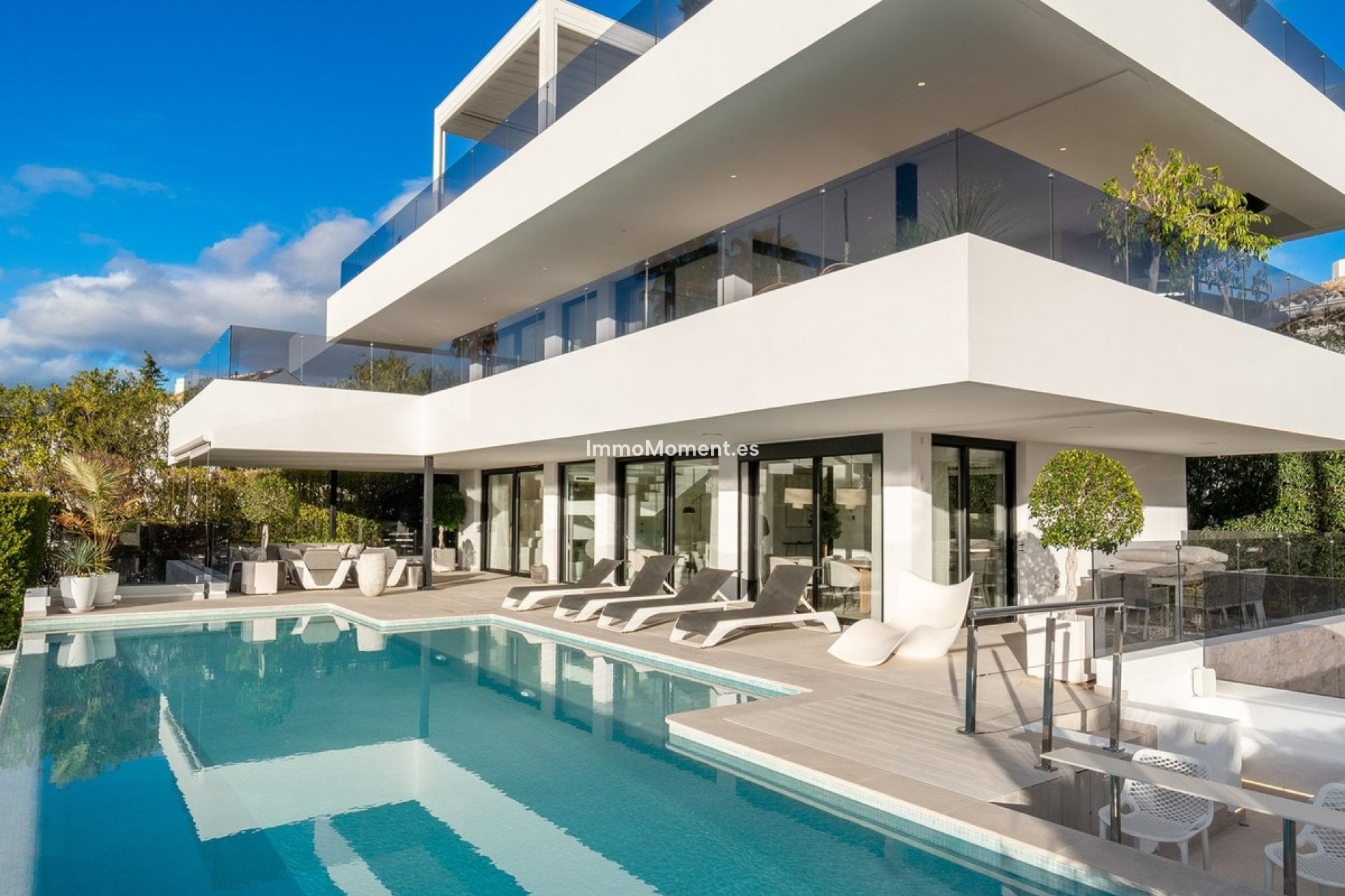 Resale - Detached villa - Marbella - Nueva Andalucía