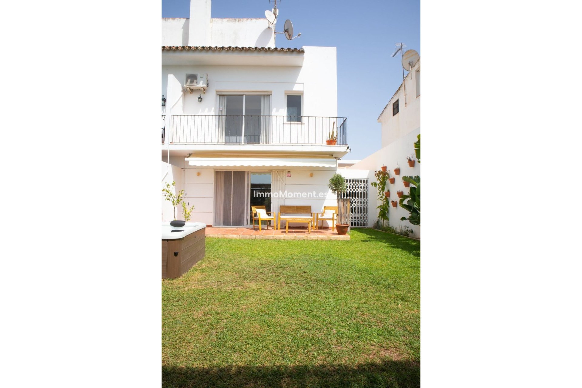 Resale - Detached villa - Marbella - Nueva Andalucía