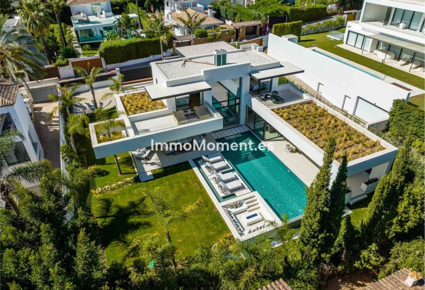 Resale - Detached villa - Marbella - Nueva Andalucía