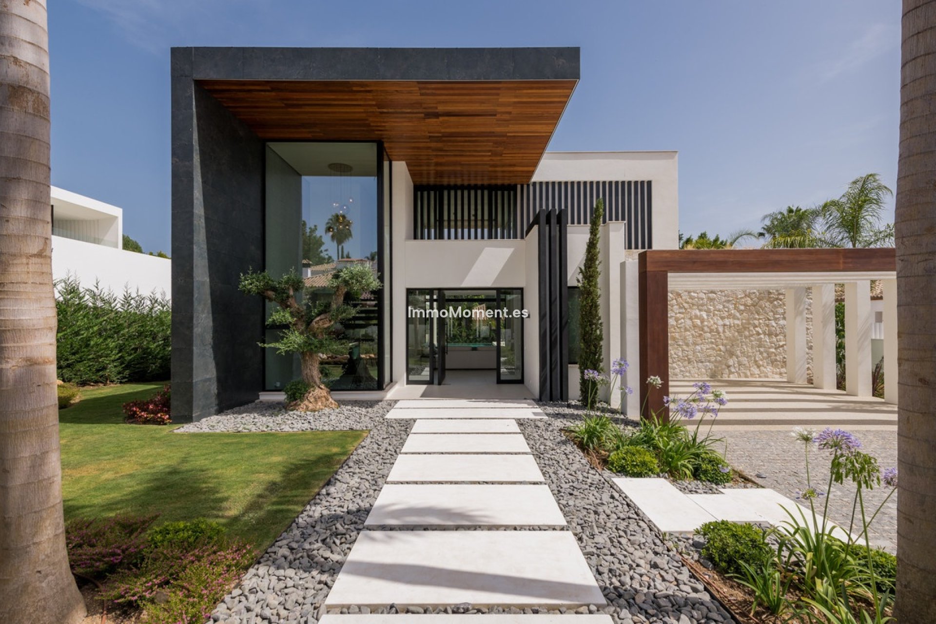 Resale - Detached villa - Marbella - Nueva Andalucía