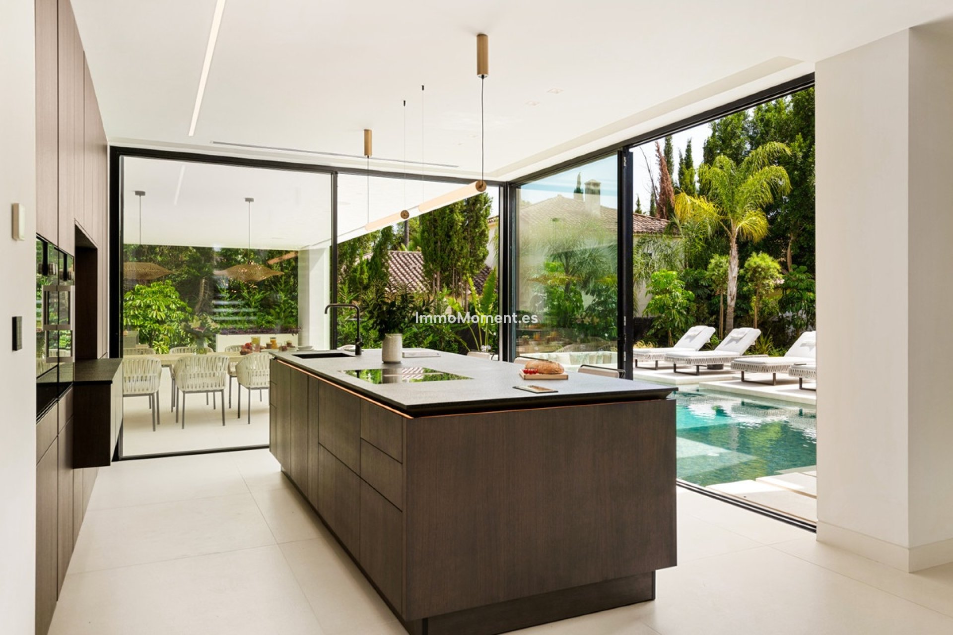 Resale - Detached villa - Marbella - Nueva Andalucía