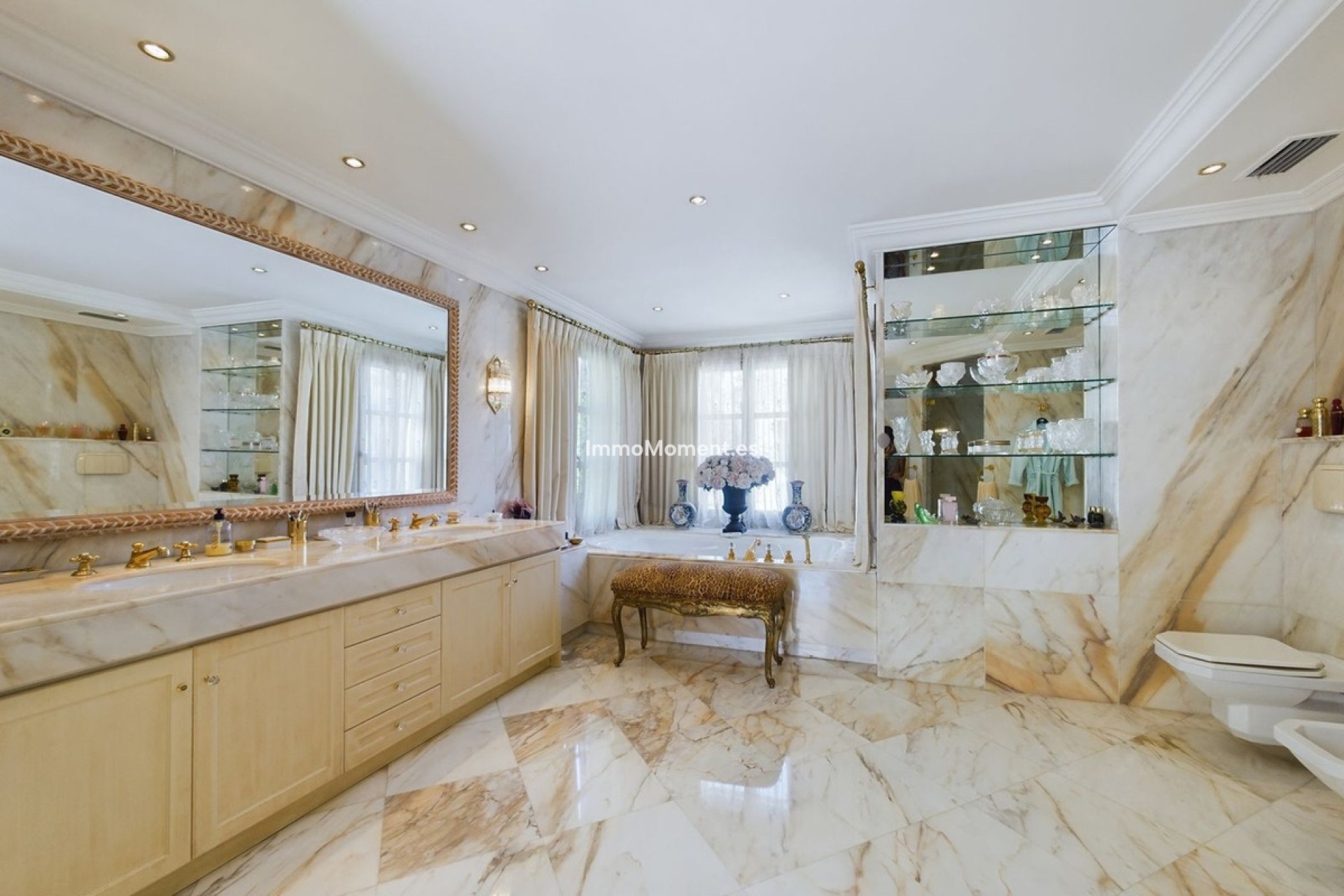 Resale - Detached villa - Marbella - Nueva Andalucía