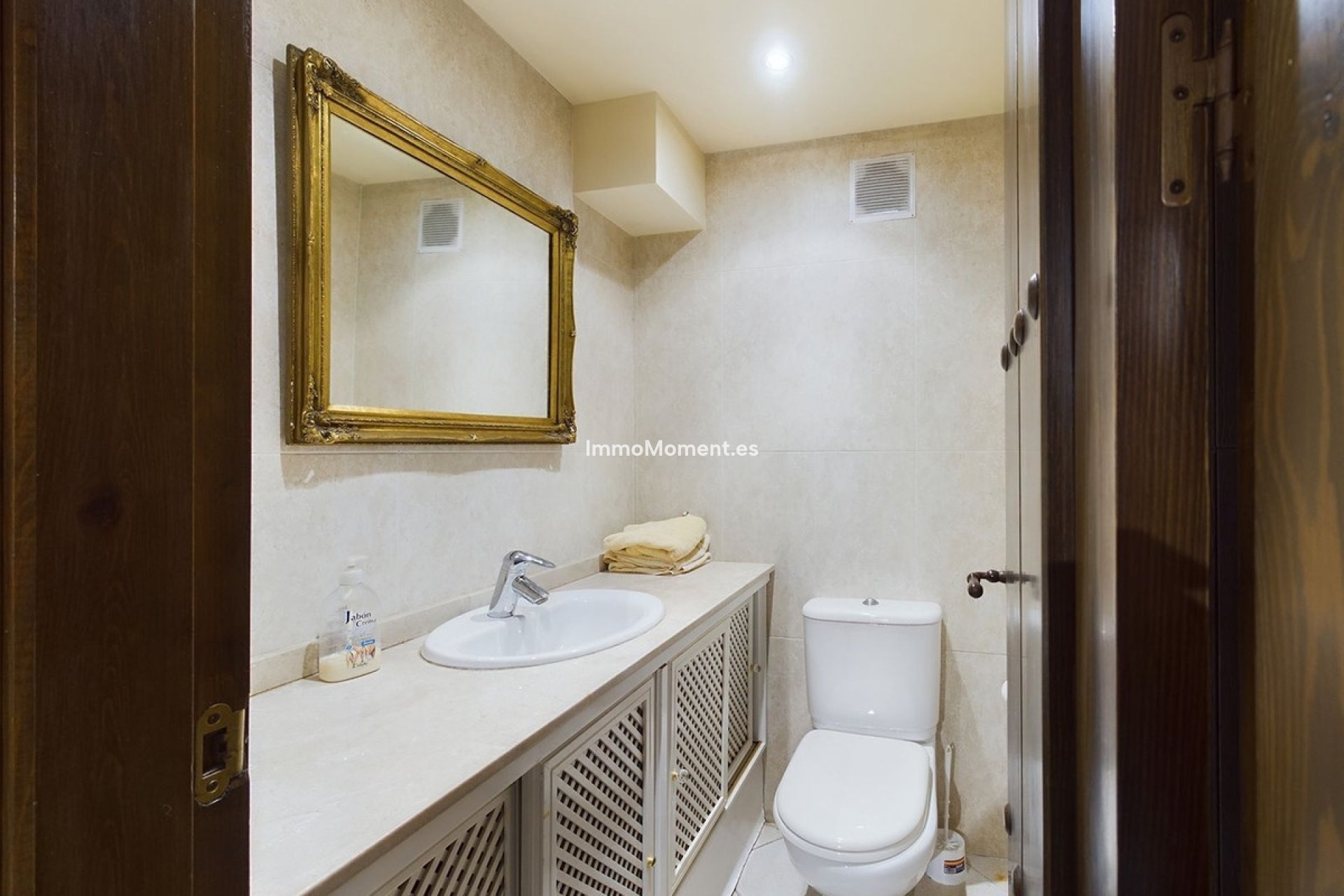 Resale - Detached villa - Marbella - Nueva Andalucía