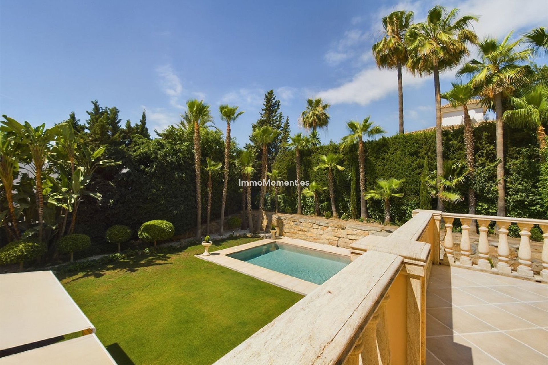 Resale - Detached villa - Marbella - Nueva Andalucía