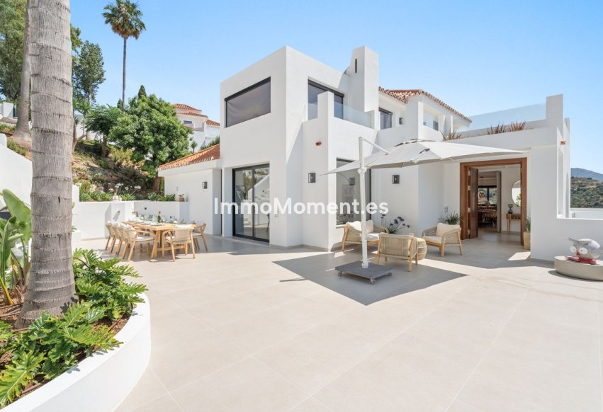 Resale - Detached villa - Marbella - Nueva Andalucía