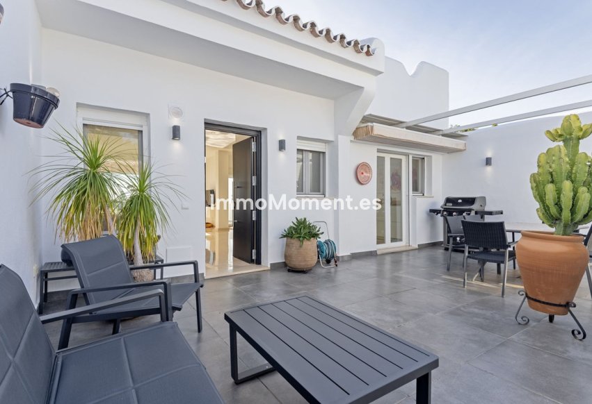 Resale - Detached villa - Marbella - Nueva Andalucía