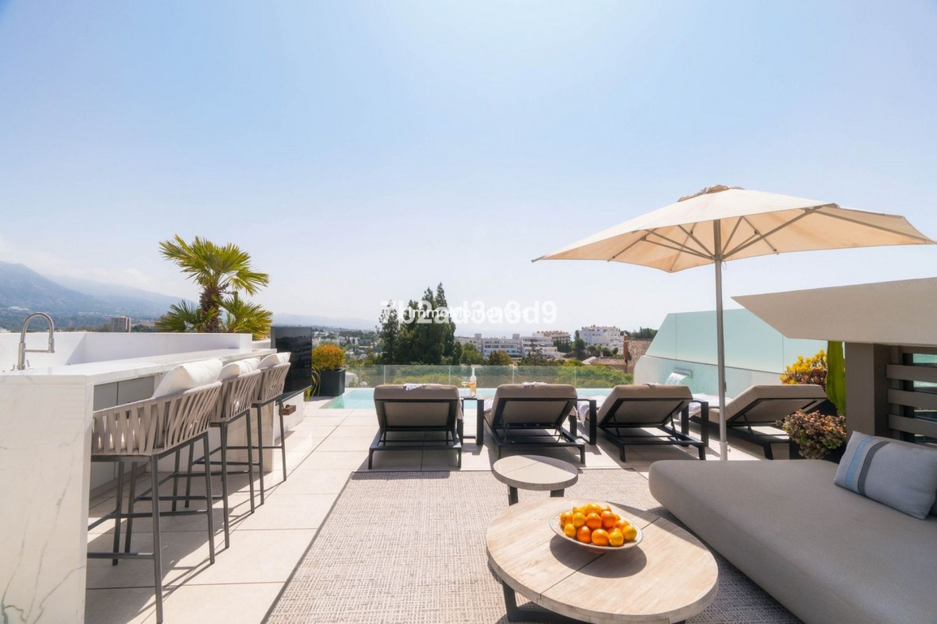 Resale - Detached villa - Marbella - Nueva Andalucía