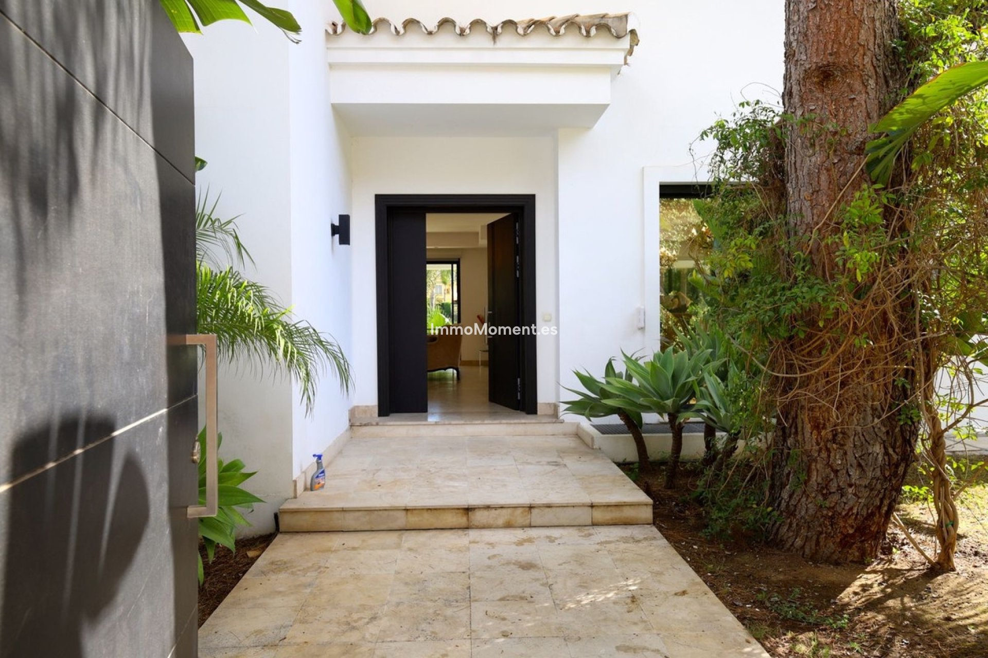 Resale - Detached villa - Marbella - Nueva Andalucía