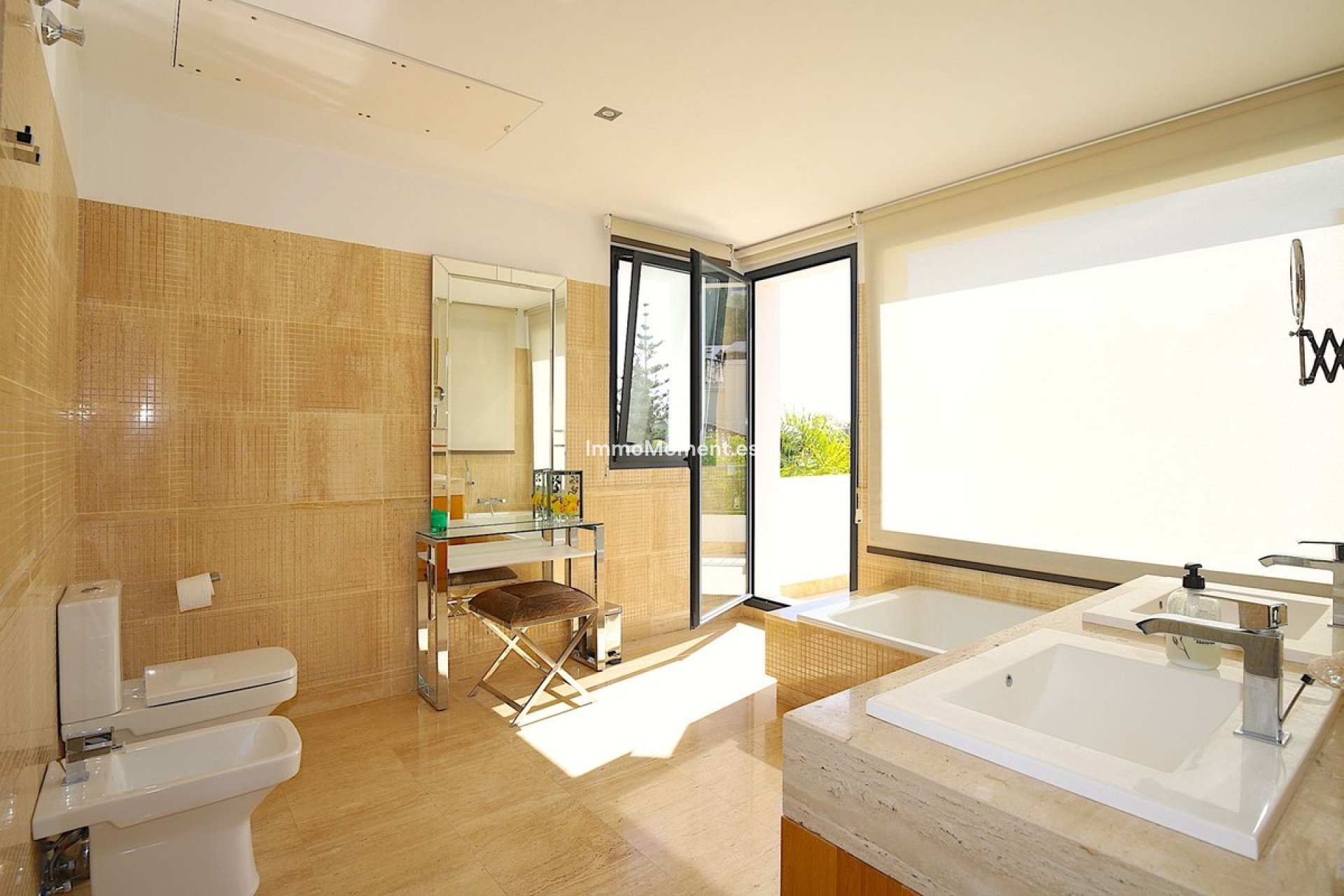 Resale - Detached villa - Marbella - Nueva Andalucía