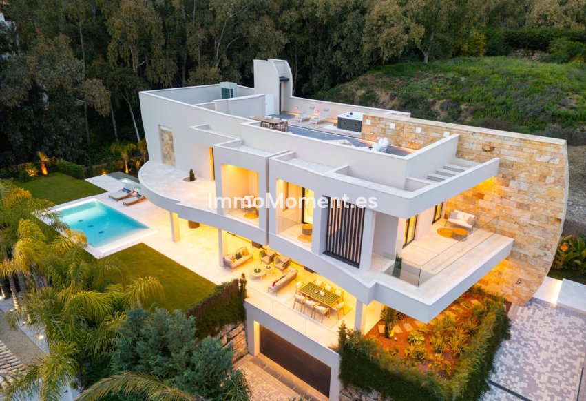 Resale - Detached villa - Marbella - Nueva Andalucía