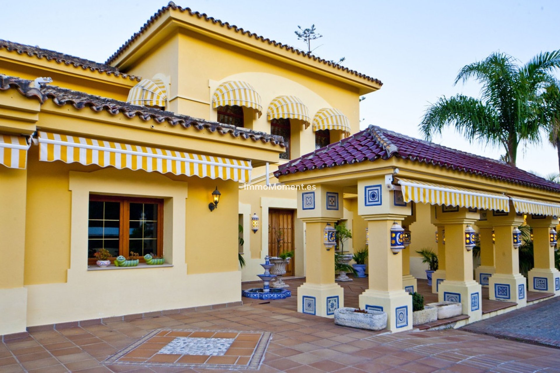 Resale - Detached villa - Marbella - Nueva Andalucía
