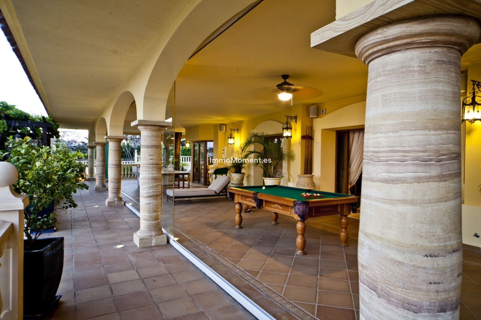 Resale - Detached villa - Marbella - Nueva Andalucía