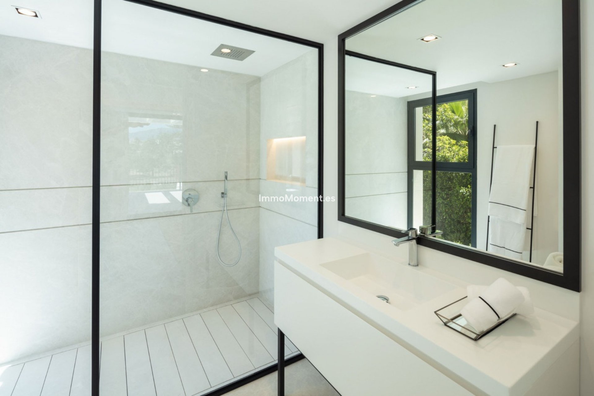 Resale - Detached villa - Marbella - Nueva Andalucía