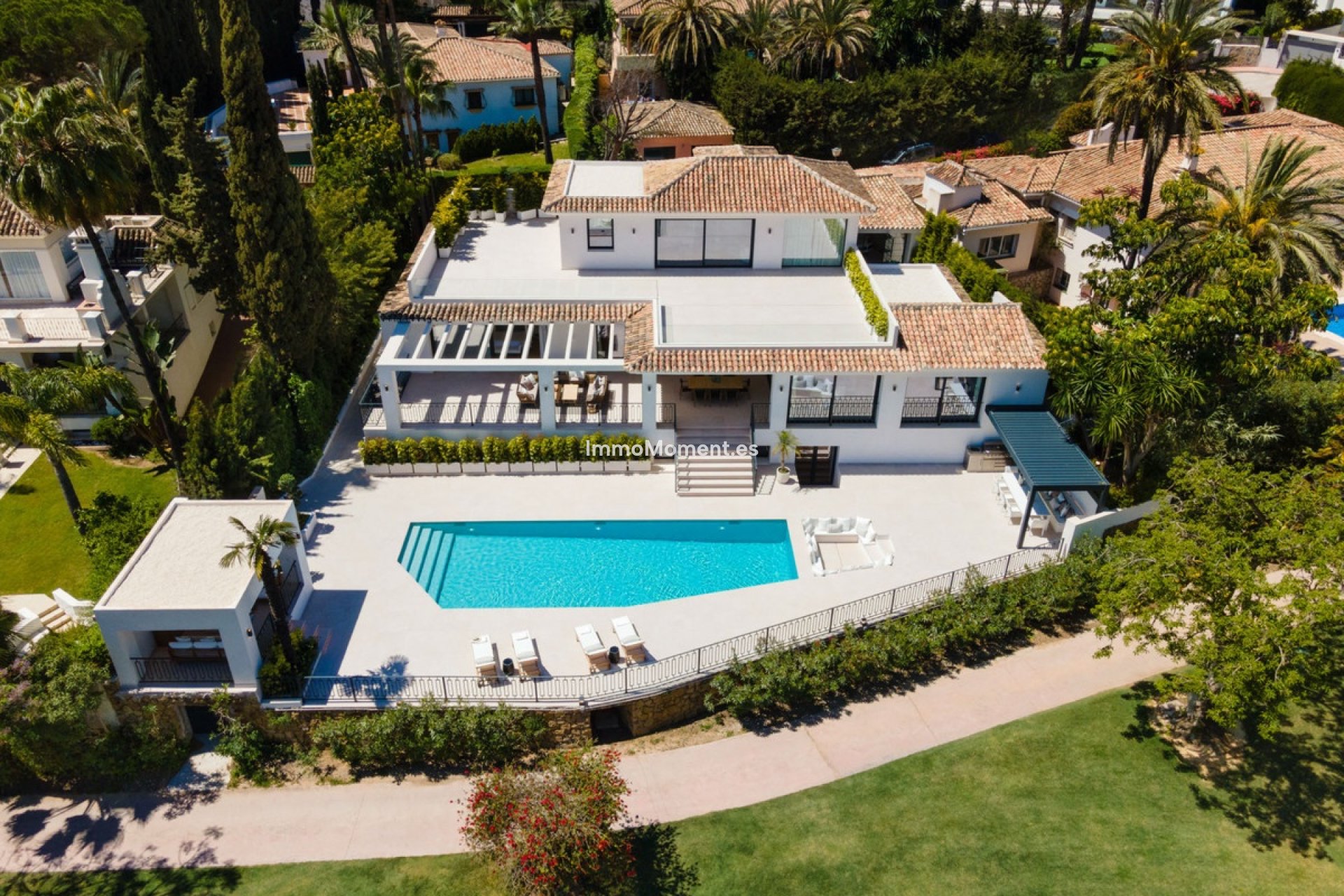 Resale - Detached villa - Marbella - Nueva Andalucía