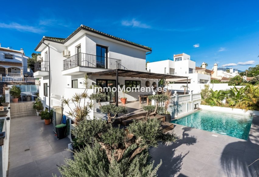 Resale - Detached villa - Marbella - Nueva Andalucía