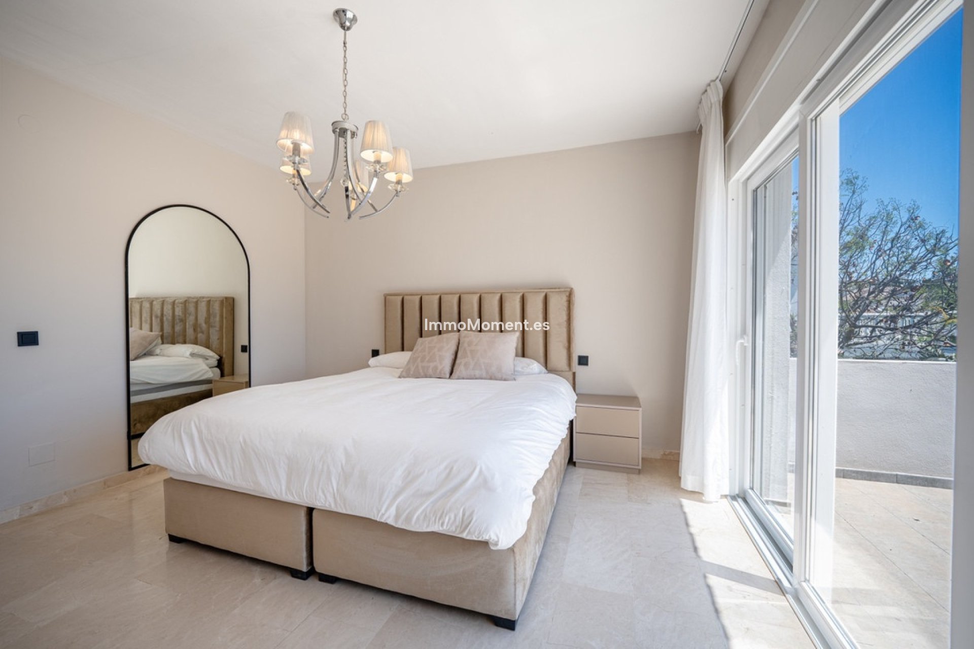 Resale - Detached villa - Marbella - Nueva Andalucía