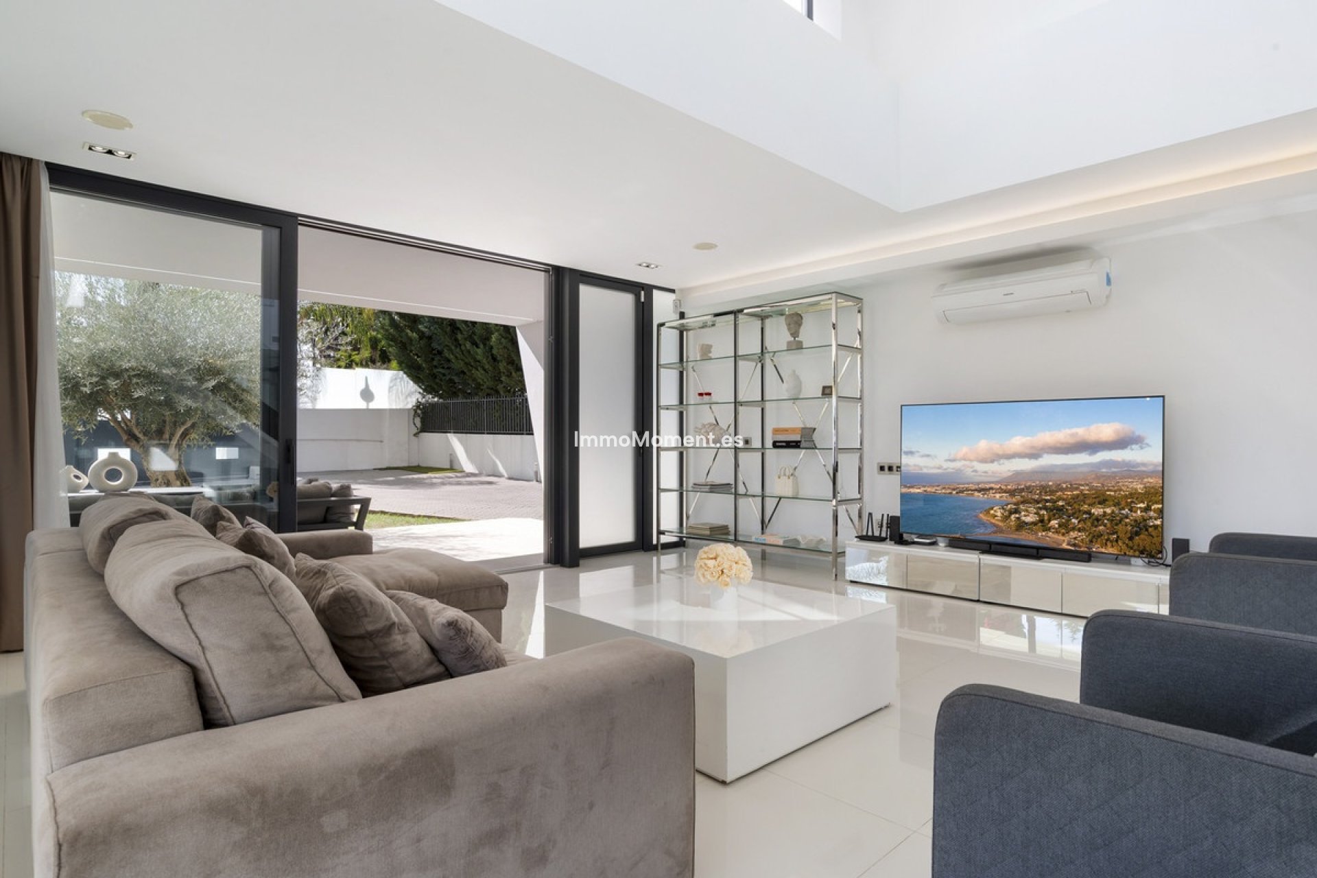 Resale - Detached villa - Marbella - Nueva Andalucía