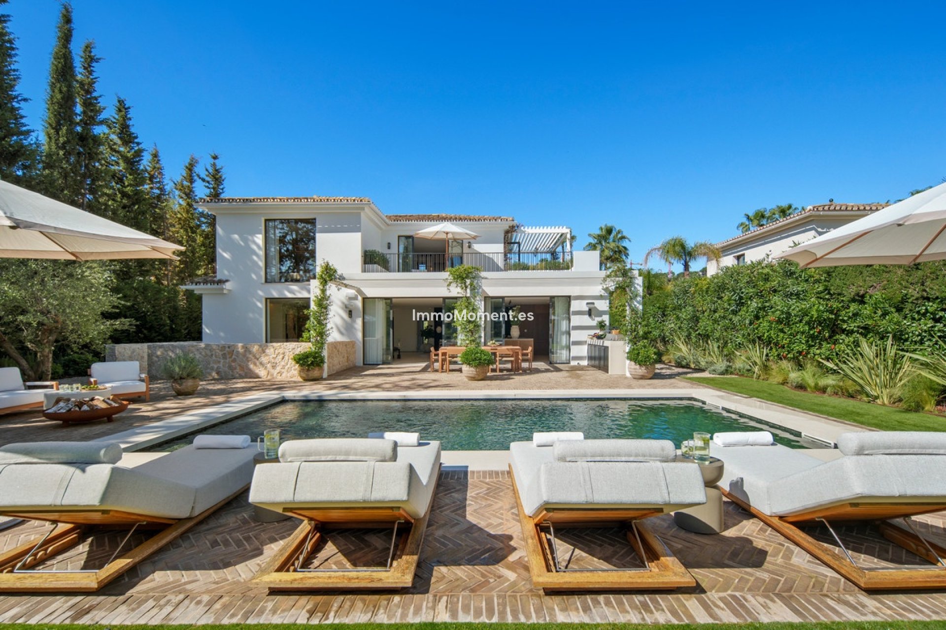 Resale - Detached villa - Marbella - Nueva Andalucía
