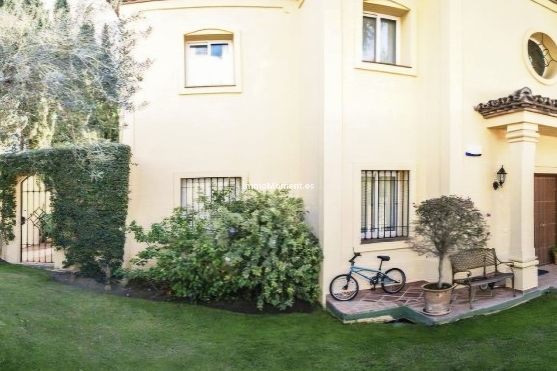 Resale - Detached villa - Marbella - Nueva Andalucía