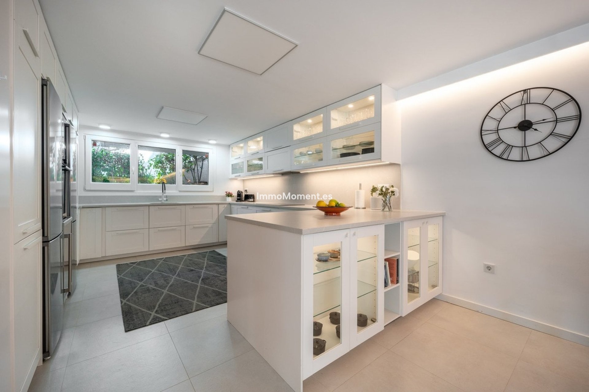Resale - Detached villa - Marbella - Nueva Andalucía