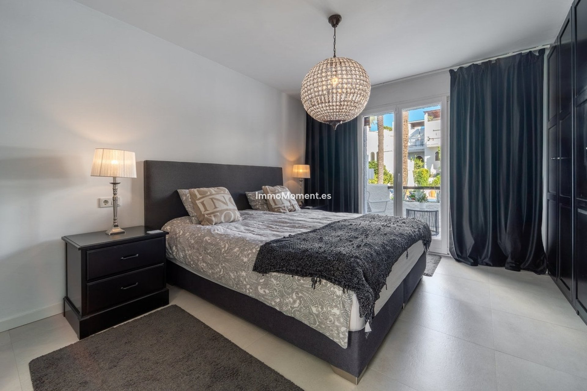 Resale - Detached villa - Marbella - Nueva Andalucía