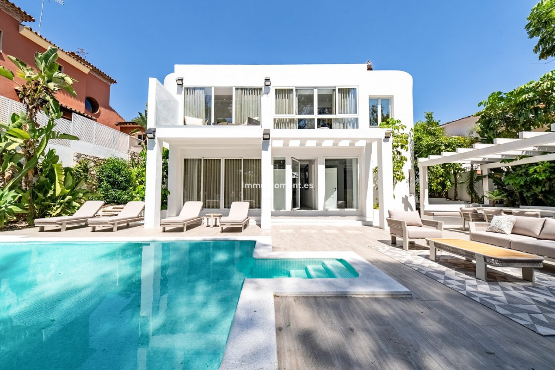 Resale - Detached villa - Marbella - Nueva Andalucía