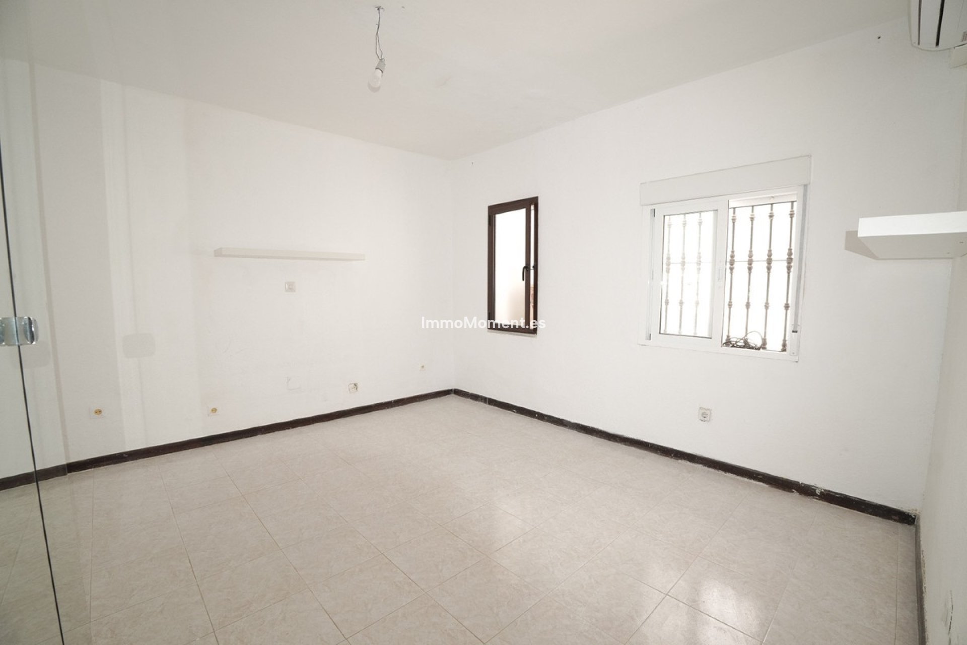 Resale - Detached villa - Marbella - Nueva Andalucía
