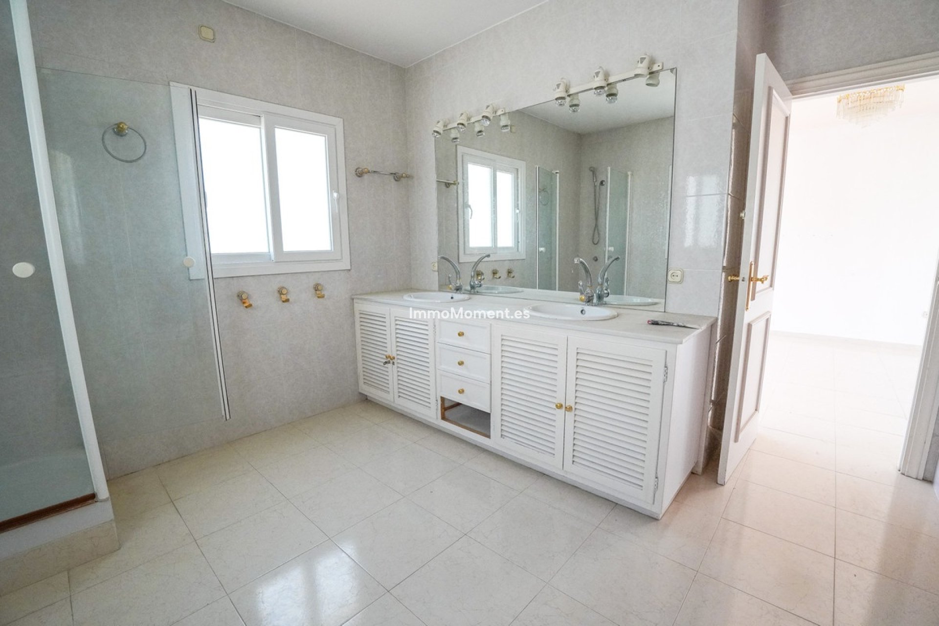 Resale - Detached villa - Marbella - Nueva Andalucía