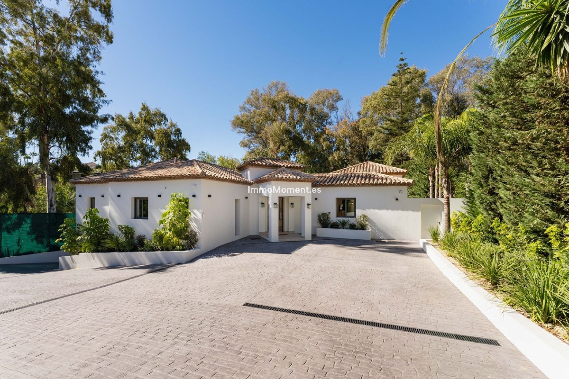 Resale - Detached villa - Marbella - Nueva Andalucía