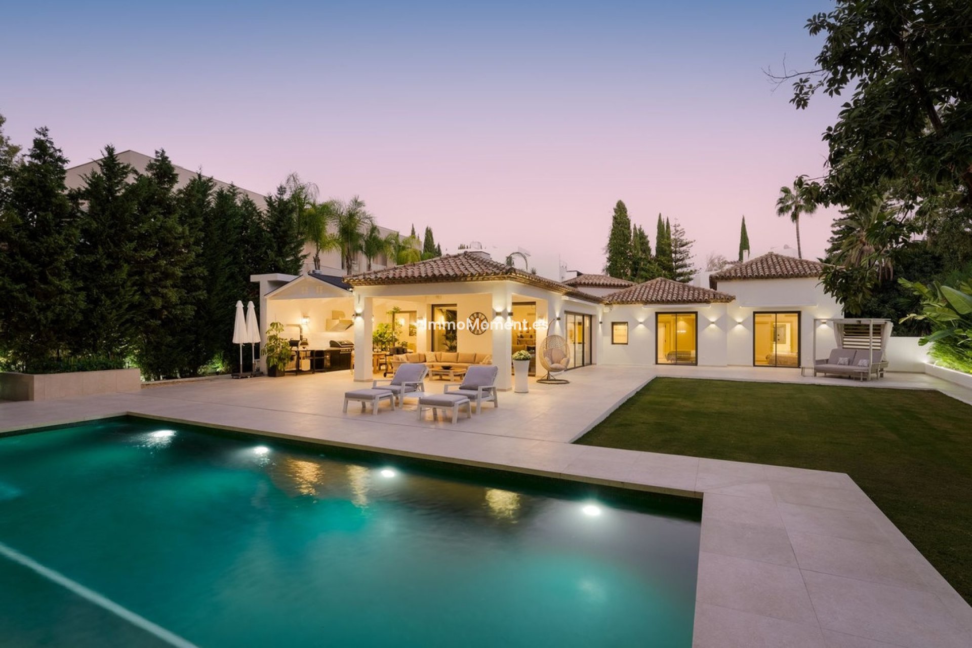 Resale - Detached villa - Marbella - Nueva Andalucía