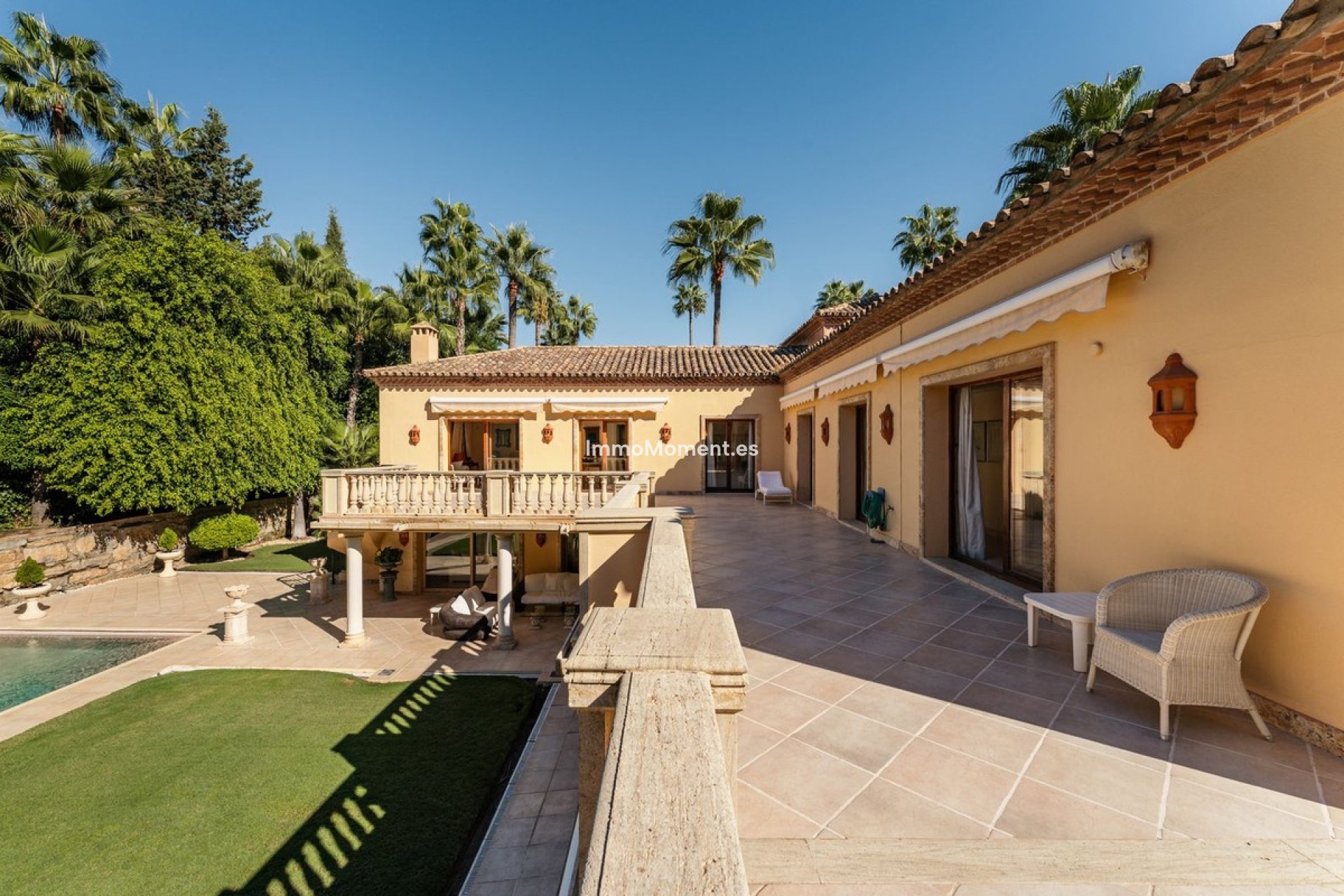 Resale - Detached villa - Marbella - Nueva Andalucía