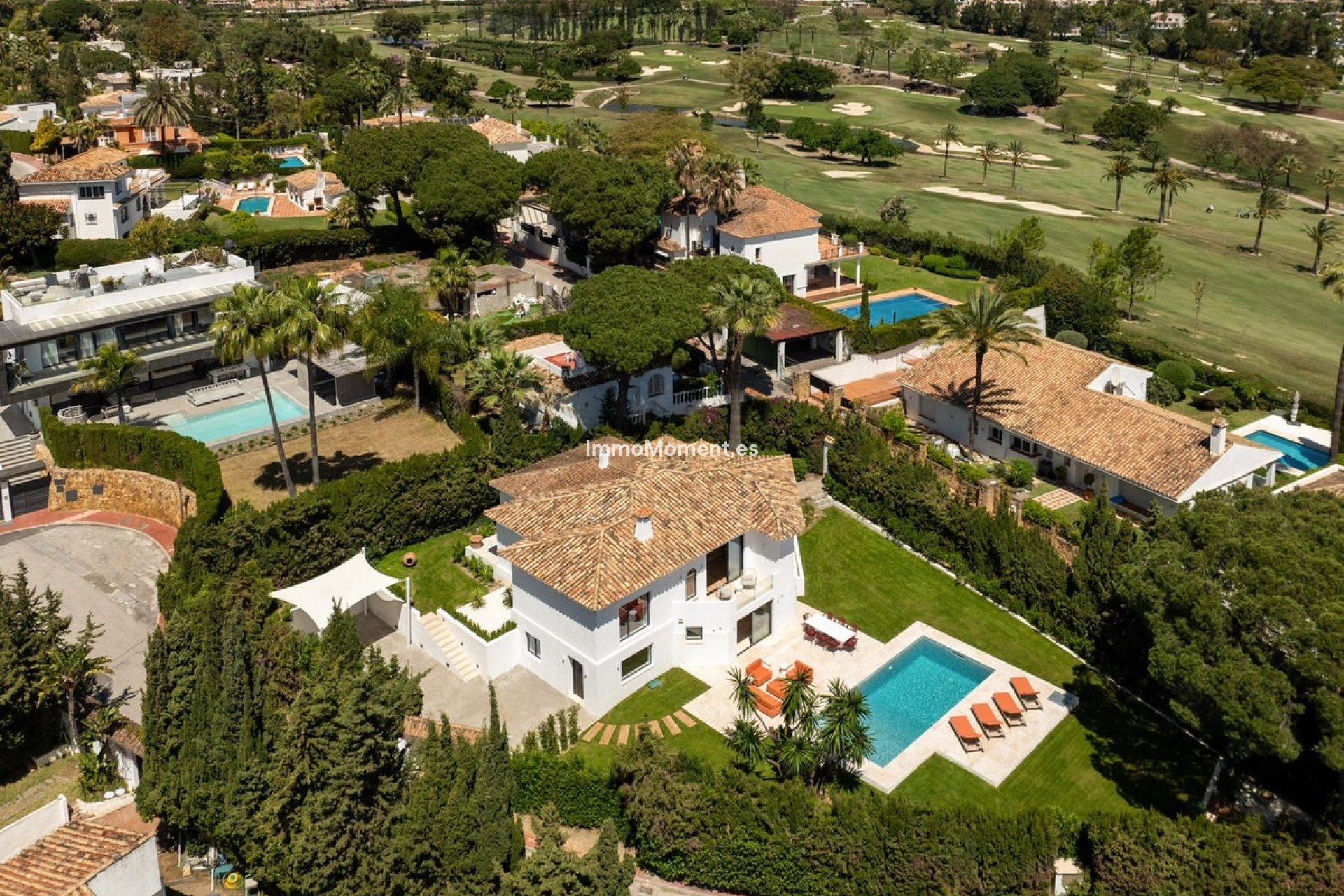 Resale - Detached villa - Marbella - Nueva Andalucía