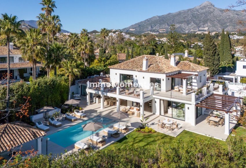 Resale - Detached villa - Marbella - Nueva Andalucía