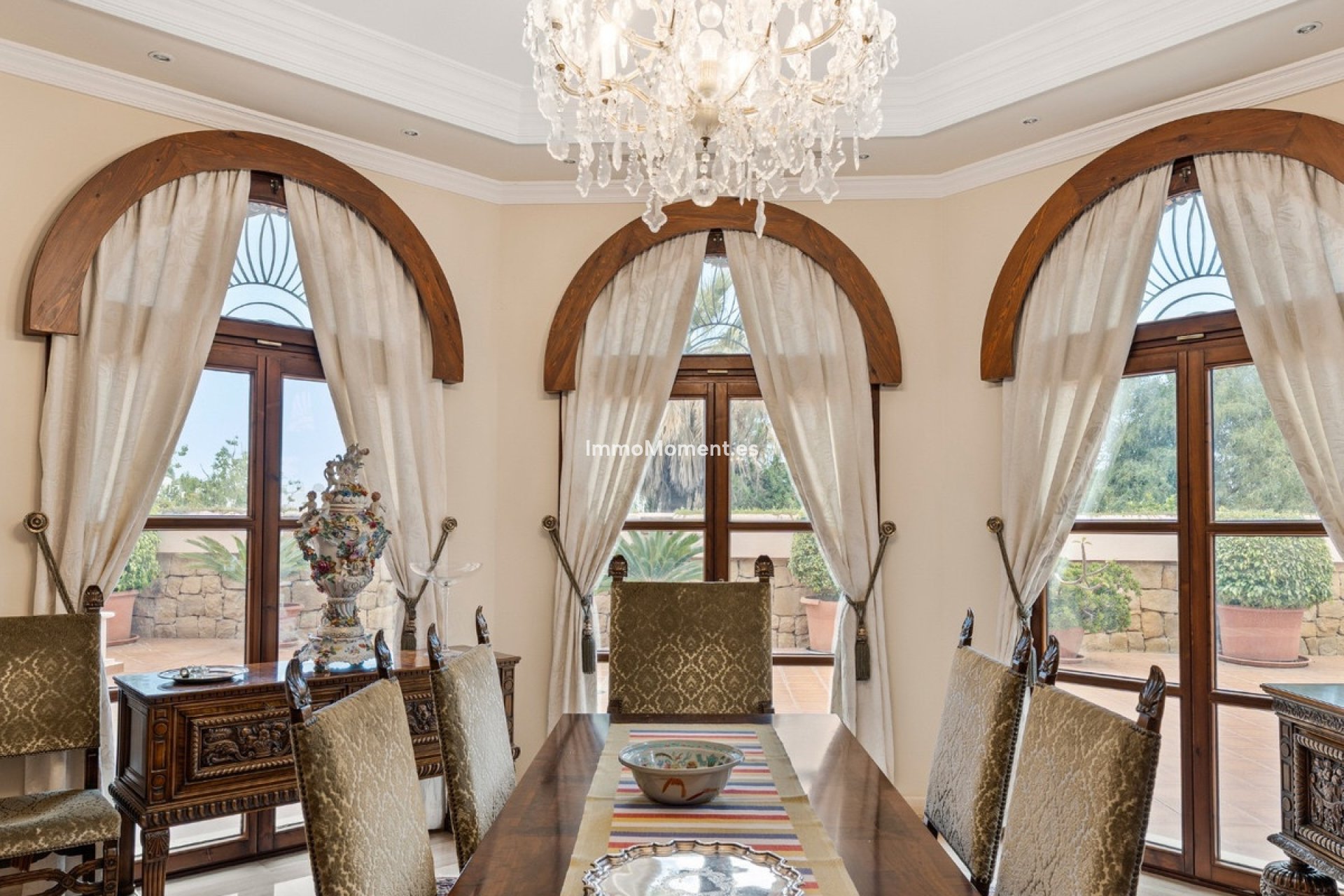 Resale - Detached villa - Marbella - Nueva Andalucía