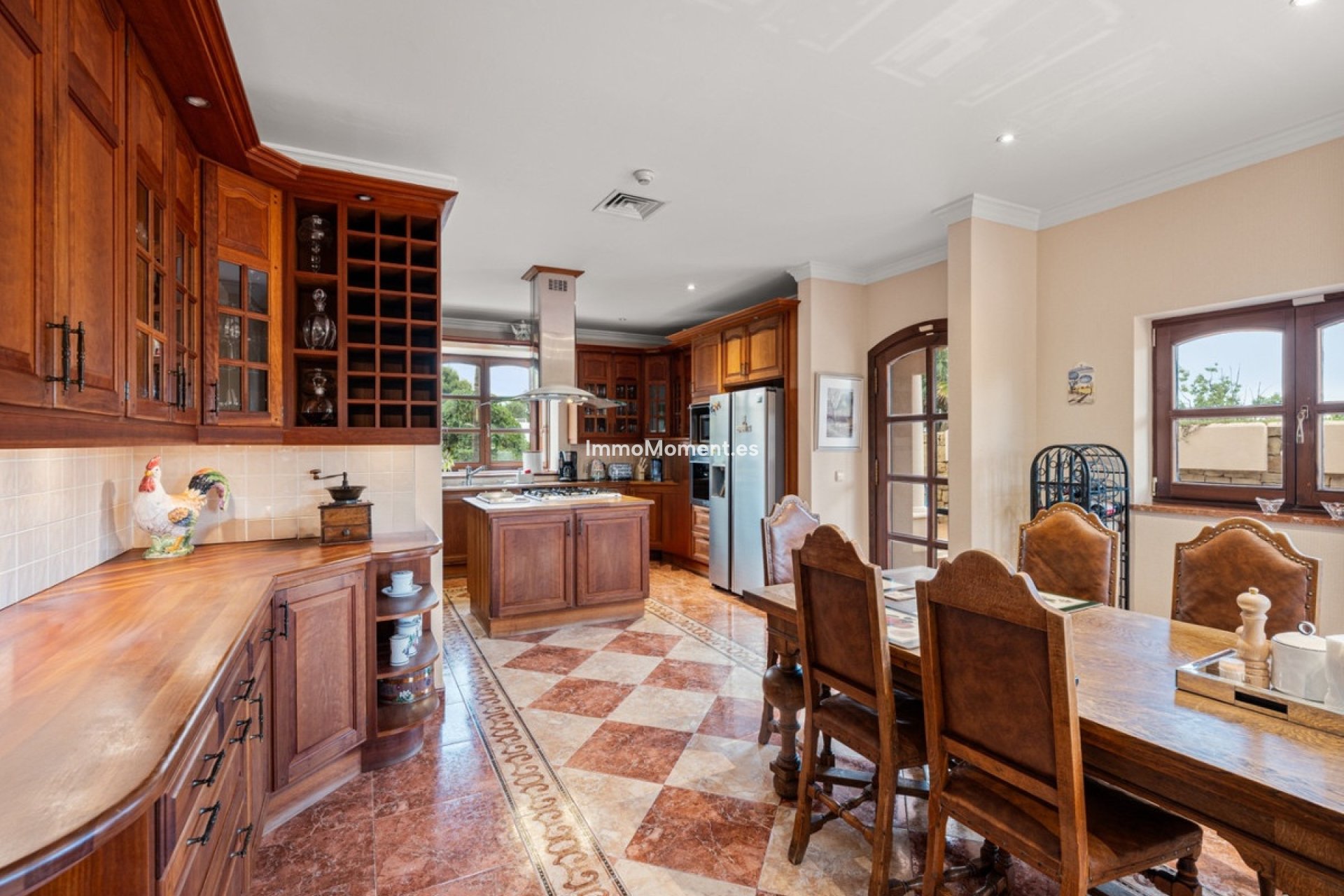 Resale - Detached villa - Marbella - Nueva Andalucía