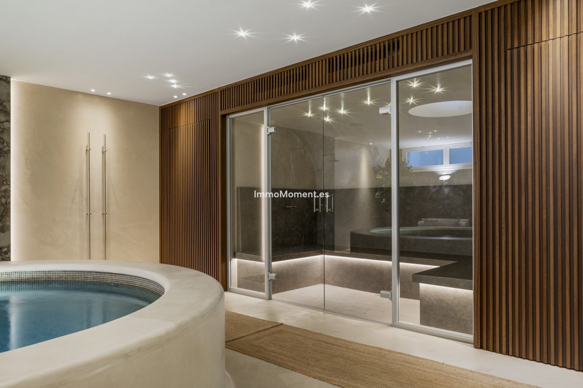 Resale - Detached villa - Marbella - Nueva Andalucía