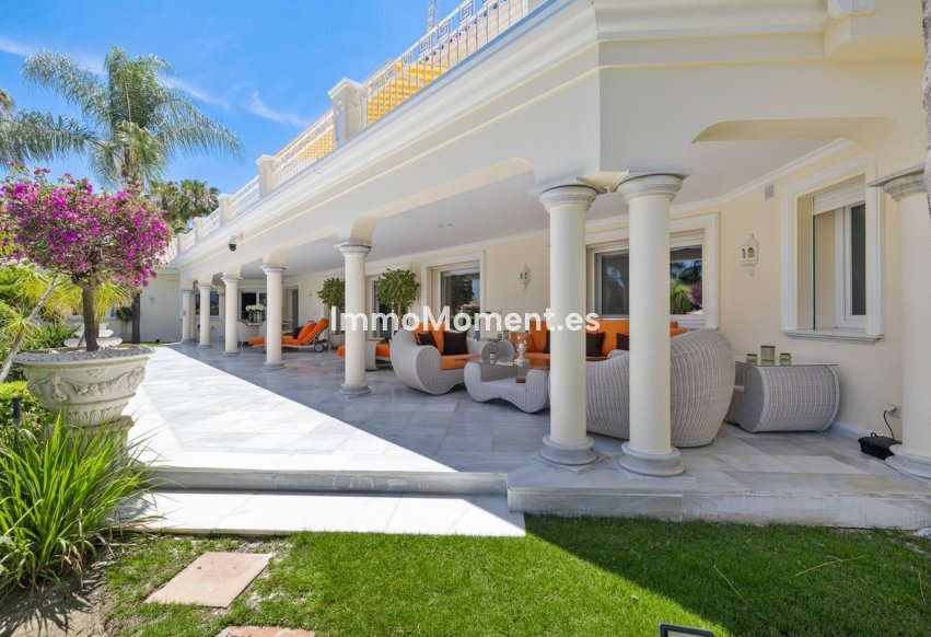 Resale - Detached villa - Marbella - Nueva Andalucía