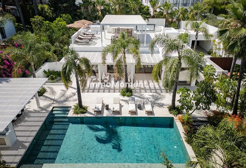 Resale - Detached villa - Marbella - Nueva Andalucía