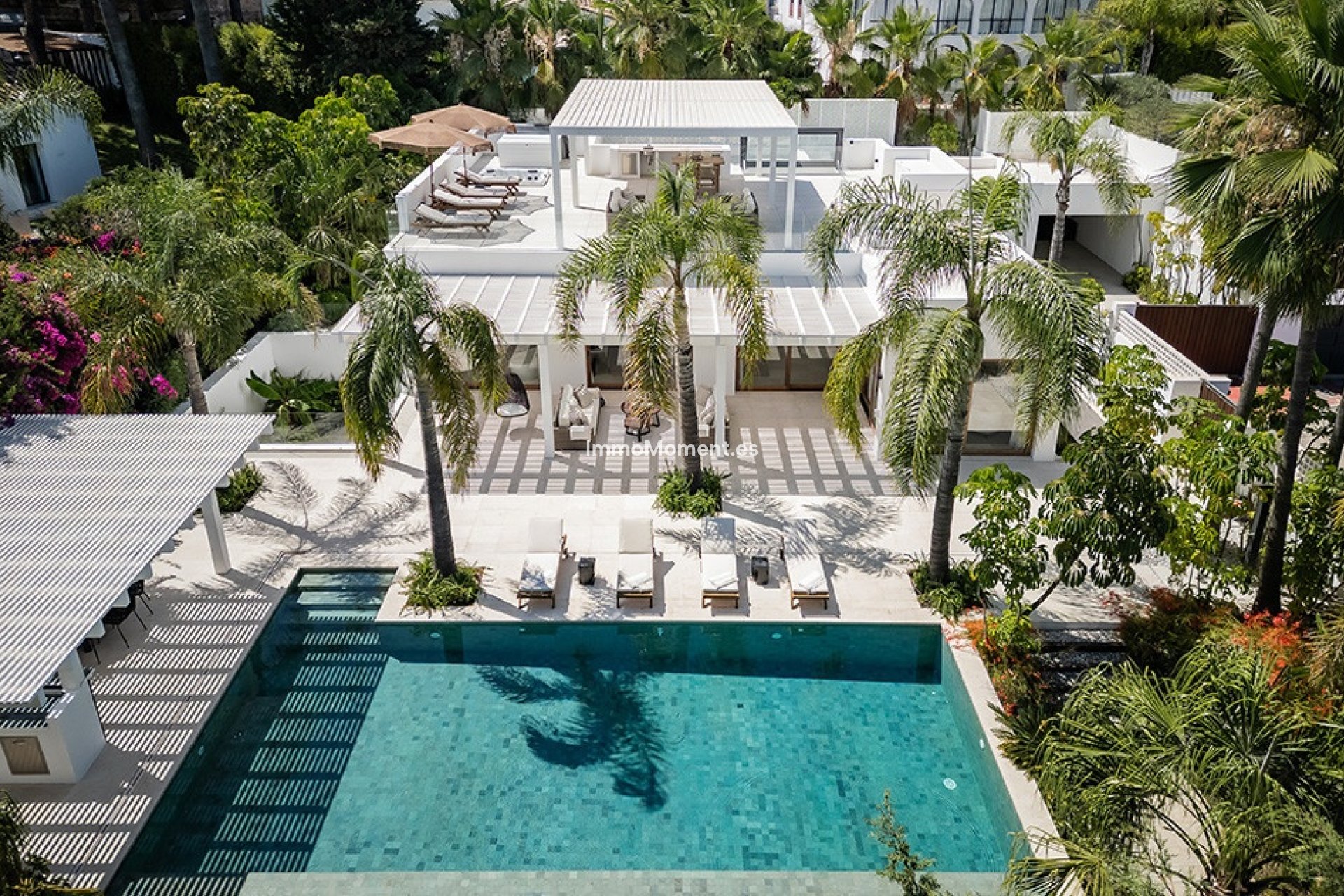 Resale - Detached villa - Marbella - Nueva Andalucía