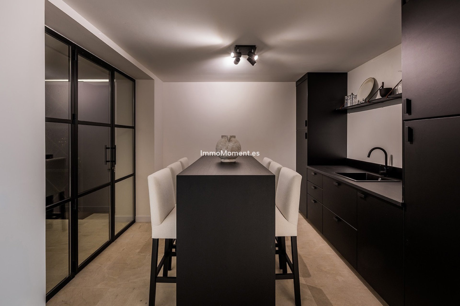 Resale - Detached villa - Marbella - Nueva Andalucía