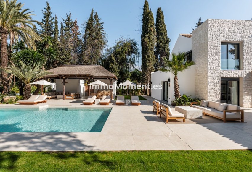 Resale - Detached villa - Marbella - Nueva Andalucía