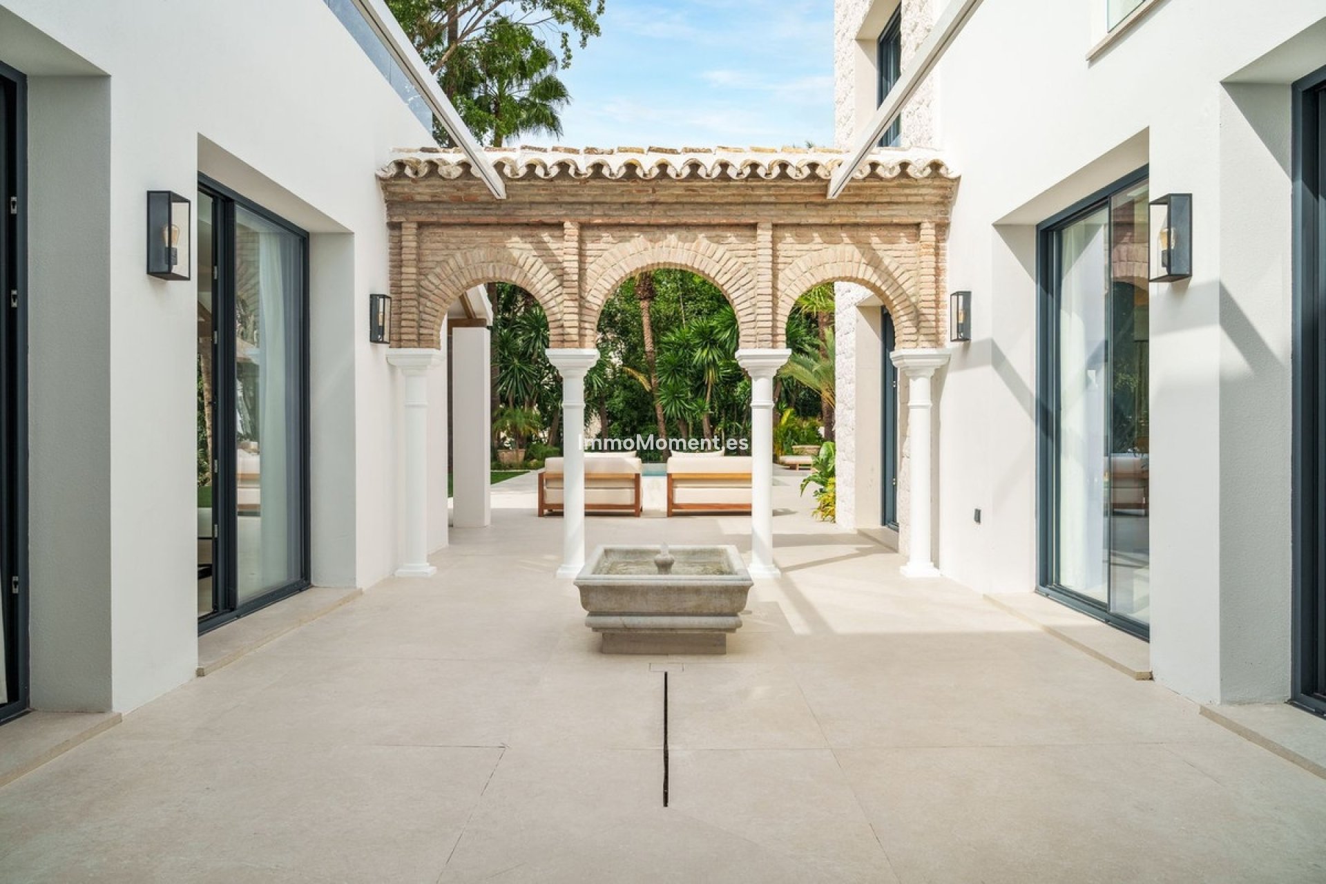 Resale - Detached villa - Marbella - Nueva Andalucía