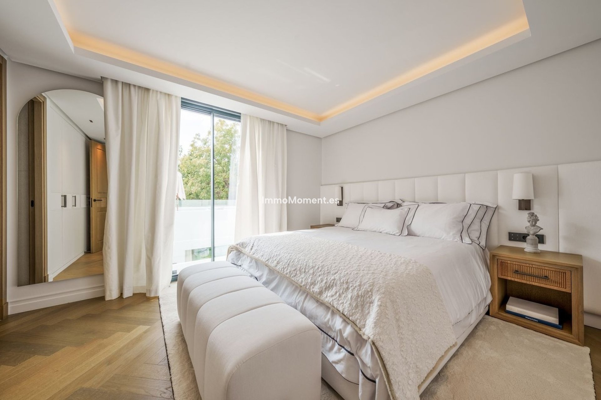 Resale - Detached villa - Marbella - Nueva Andalucía