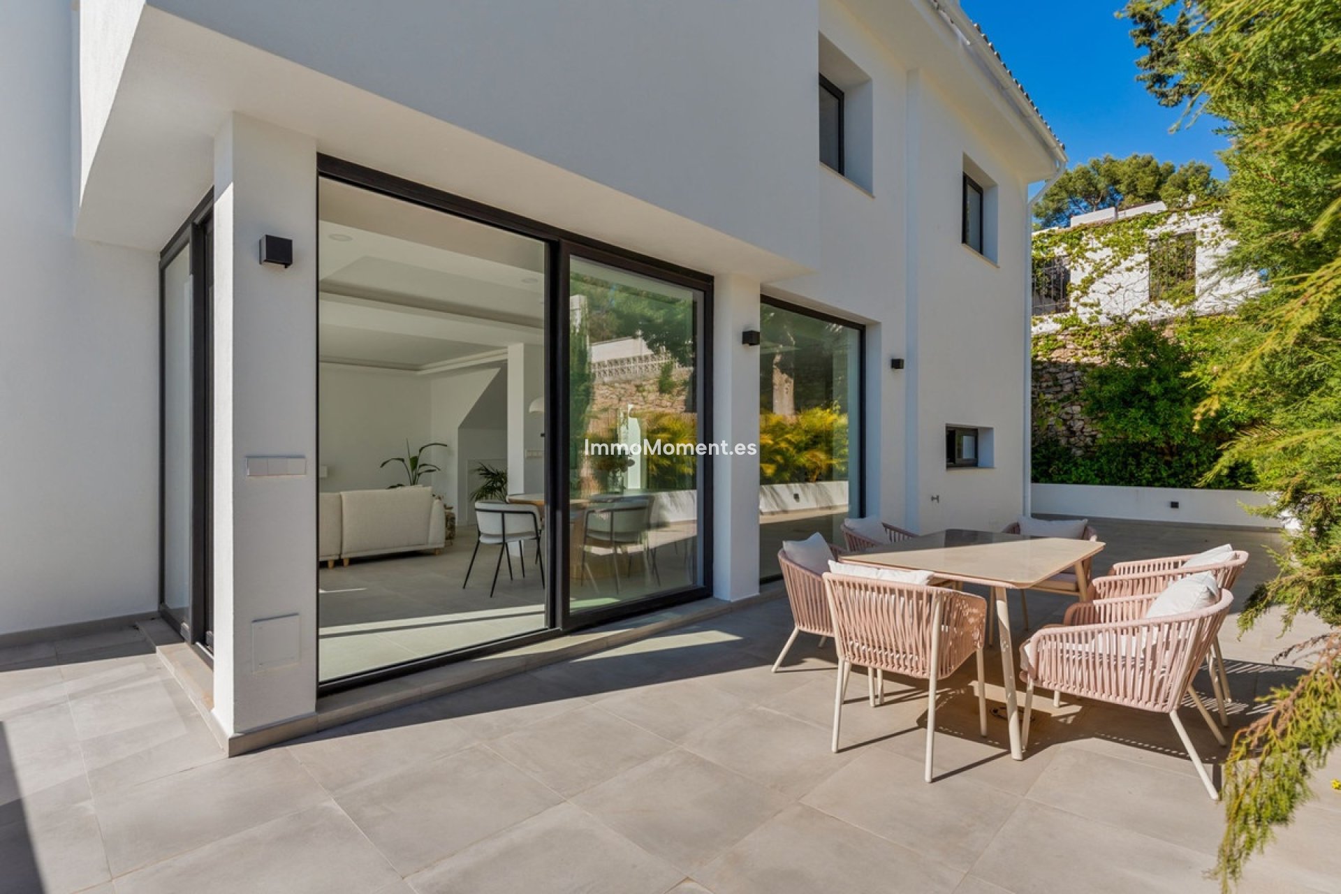 Resale - Detached villa - Marbella - Nueva Andalucía