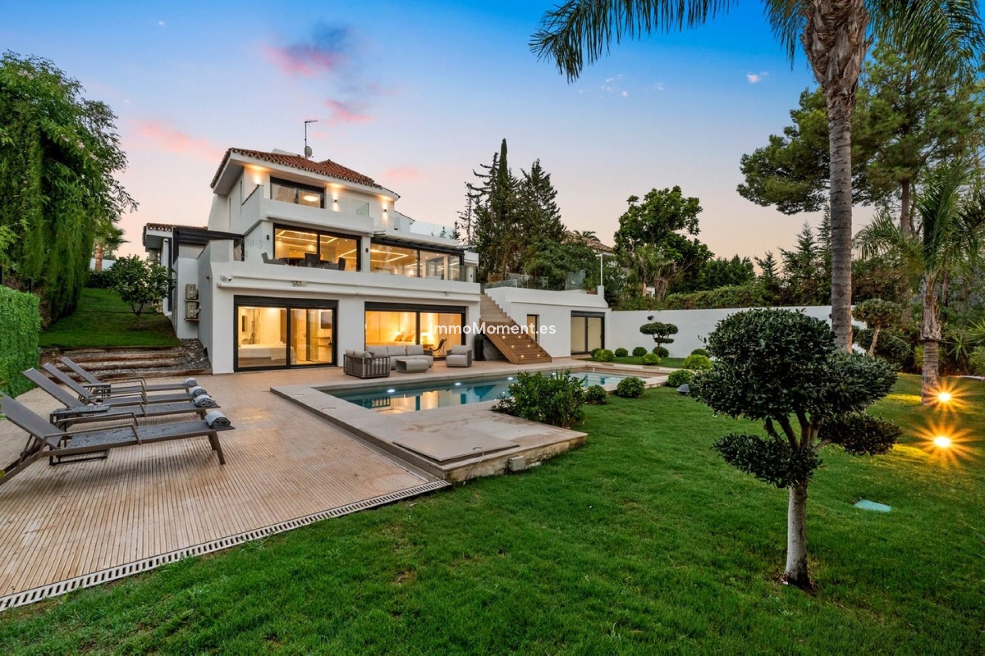 Resale - Detached villa - Marbella - Nueva Andalucía