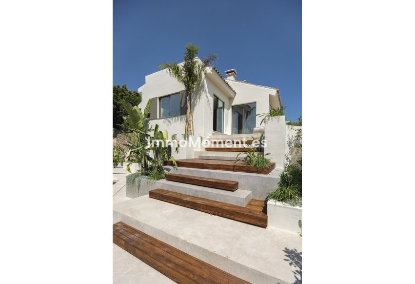 Resale - Detached villa - Marbella - Nueva Andalucía