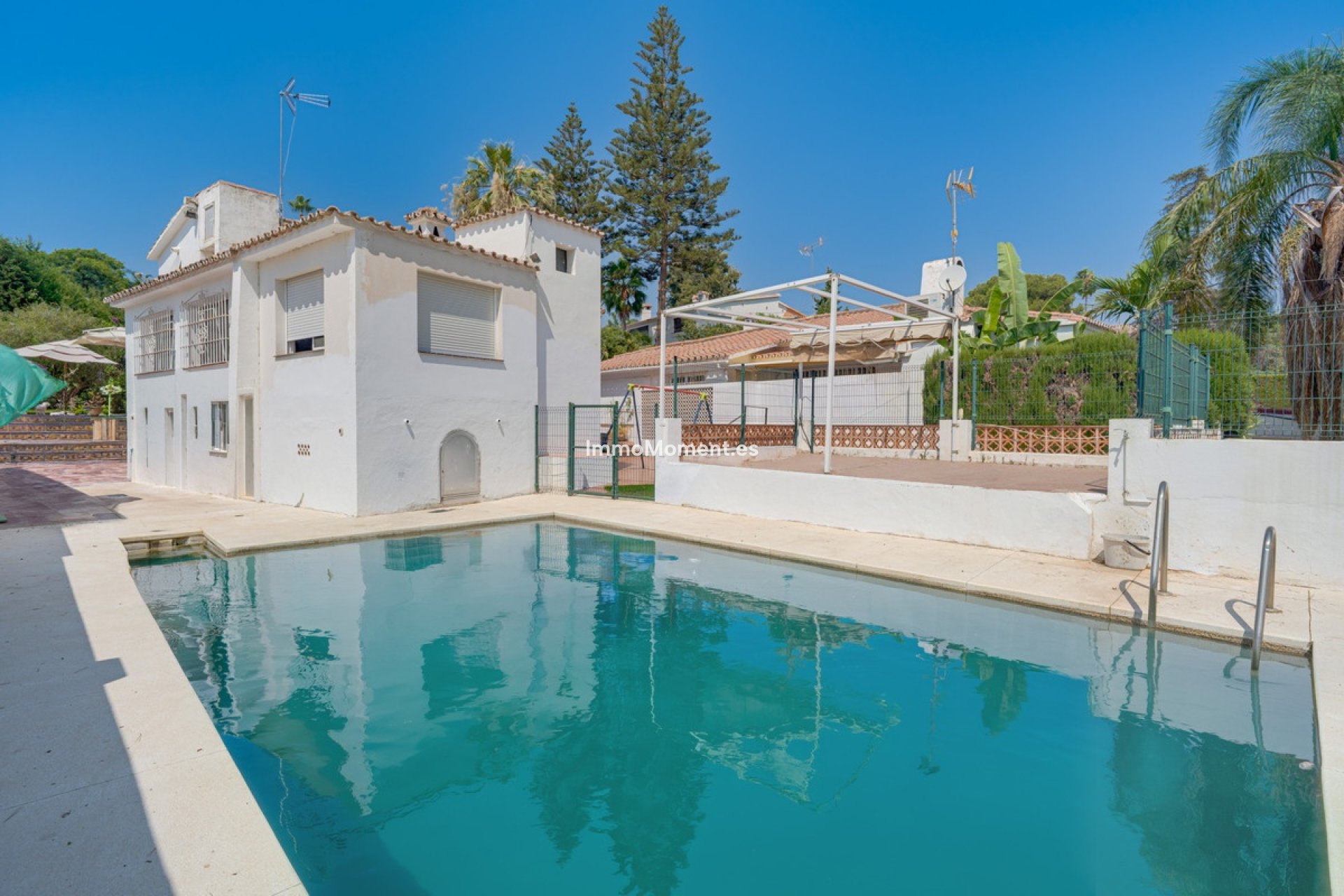 Resale - Detached villa - Marbella - Nueva Andalucía