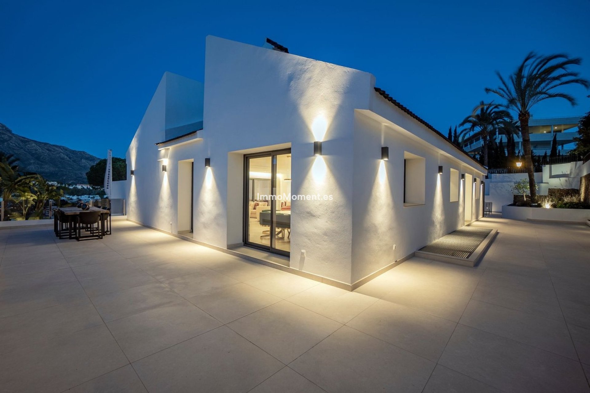 Resale - Detached villa - Marbella - Nueva Andalucía