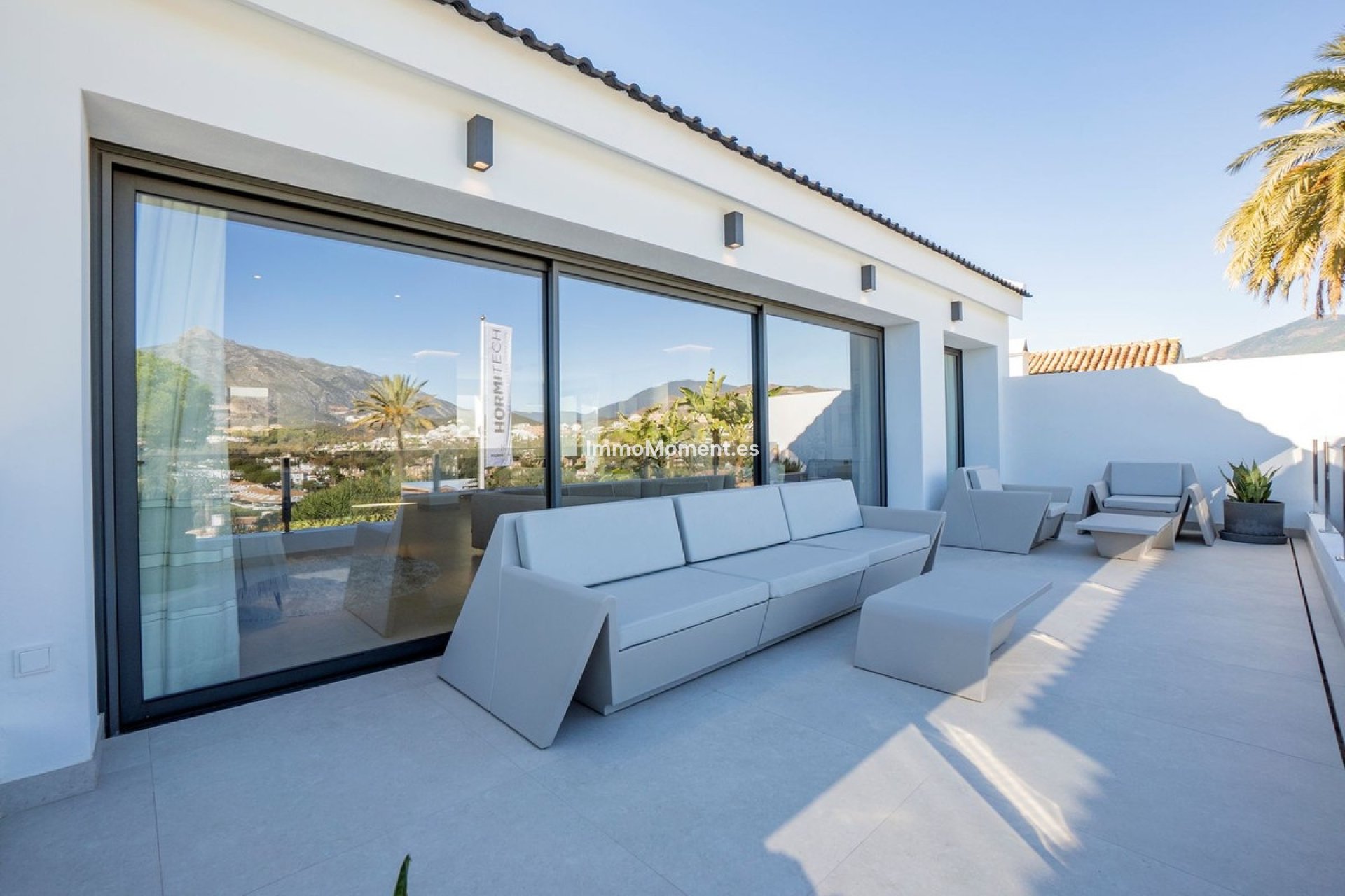 Resale - Detached villa - Marbella - Nueva Andalucía